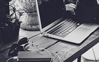 踢3届世界杯都是巴西主力，却在意甲沦为替补，悍将失意于俱乐部